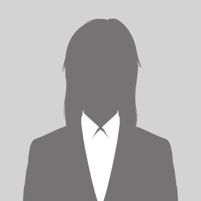 T.H様／埼玉県／歯科クリニック経営（個人事業主）／ユニット5台・スタッフ11名（うち新規採用技工士1名）